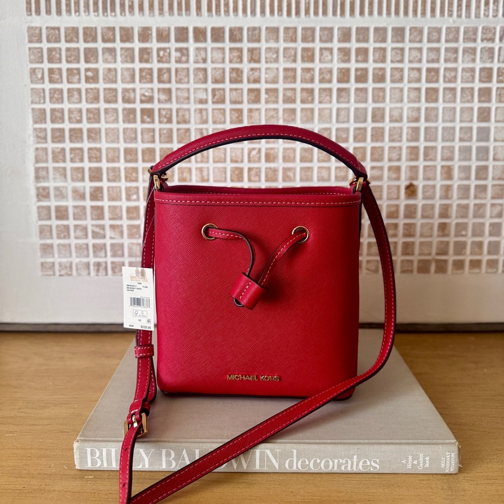 NWT Michael Kors MINI Suri Bucket Crossbody Shoulder Bag Flame Red